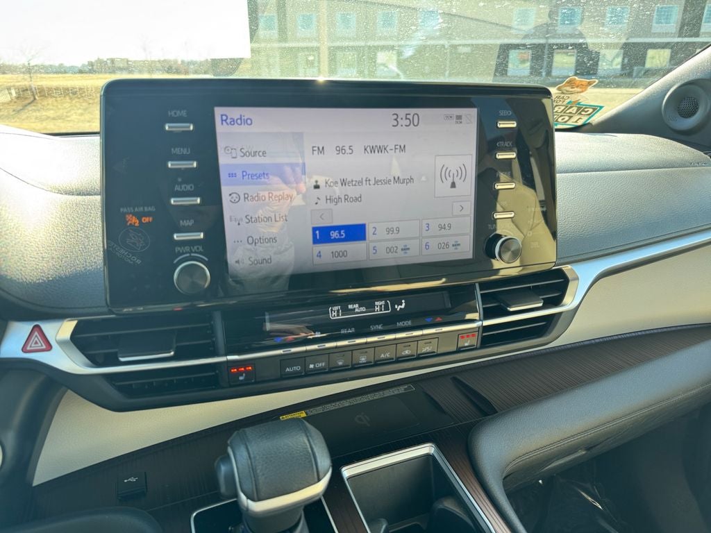 2023 Toyota Sienna XLE 7 Passenger