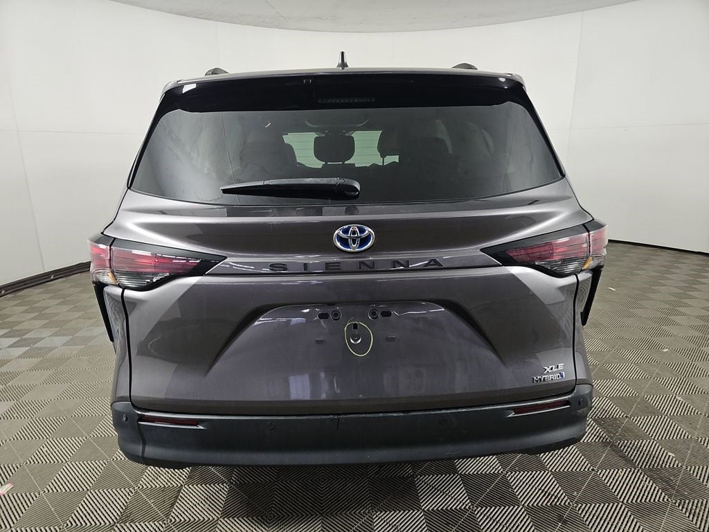 2023 Toyota Sienna XLE 7 Passenger