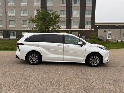 2025 Toyota Sienna XLE 7 Passenger