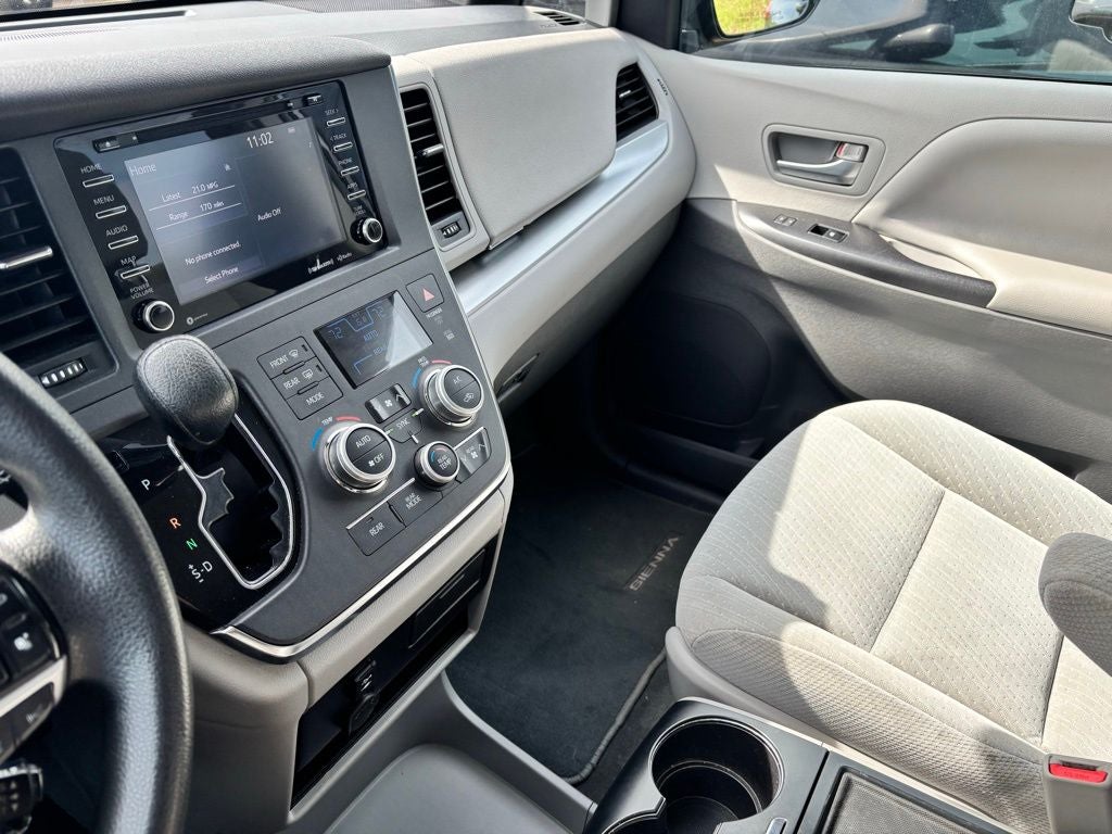 2019 Toyota Sienna LE 7 Passenger