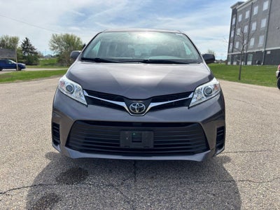 2019 Toyota Sienna LE 7 Passenger