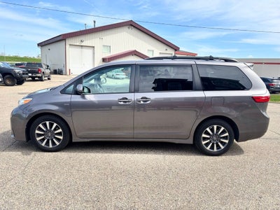 2019 Toyota Sienna LE 7 Passenger