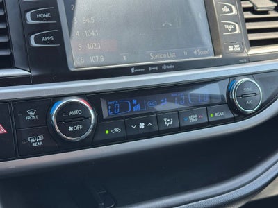 2017 Toyota Highlander SE AWD