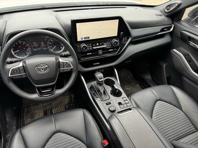 2024 Toyota Highlander Hybrid XLE AWD