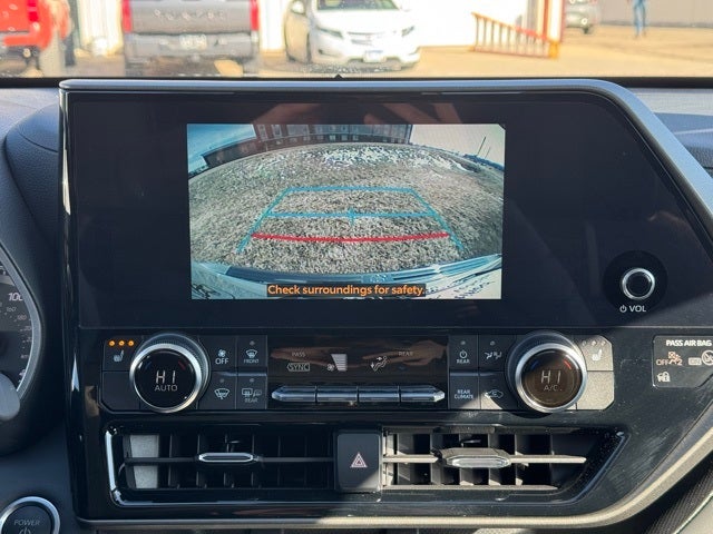 2024 Toyota Highlander Hybrid XLE AWD