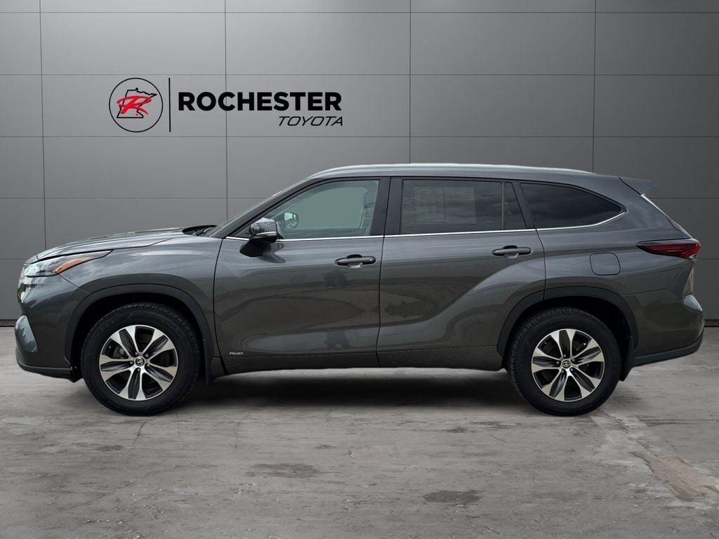 2024 Toyota Highlander Hybrid XLE AWD