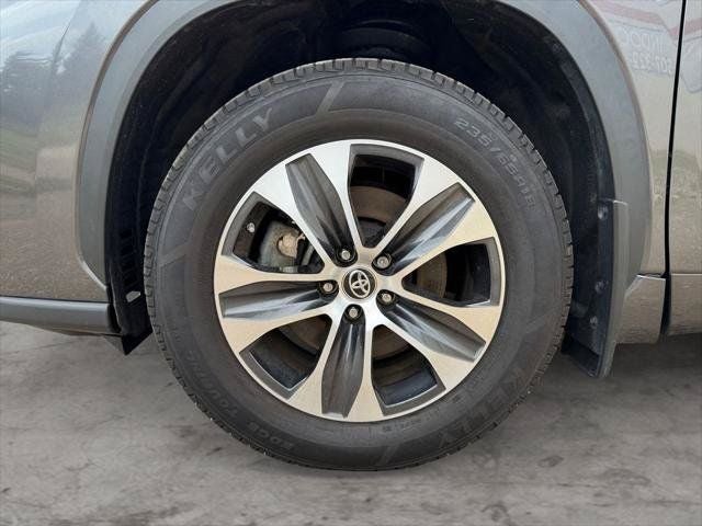 2024 Toyota Highlander Hybrid XLE AWD