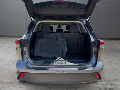 2023 Toyota Highlander L FWD