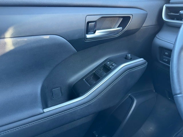 2023 Toyota Highlander XLE AWD
