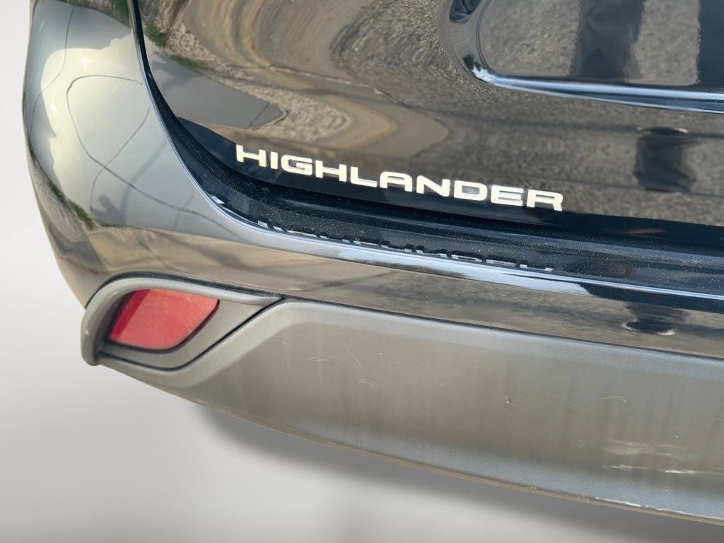 2023 Toyota Highlander XLE AWD