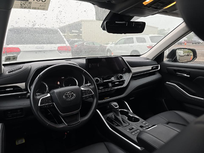 2023 Toyota Highlander XLE AWD
