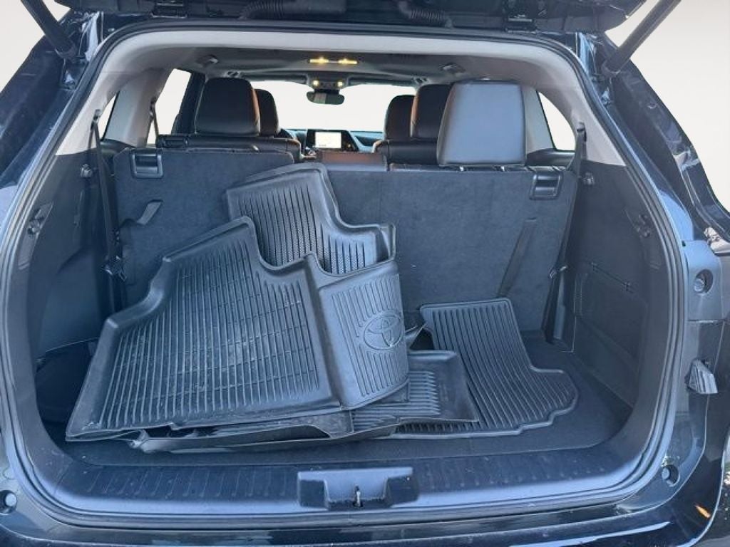 2023 Toyota Highlander XLE AWD