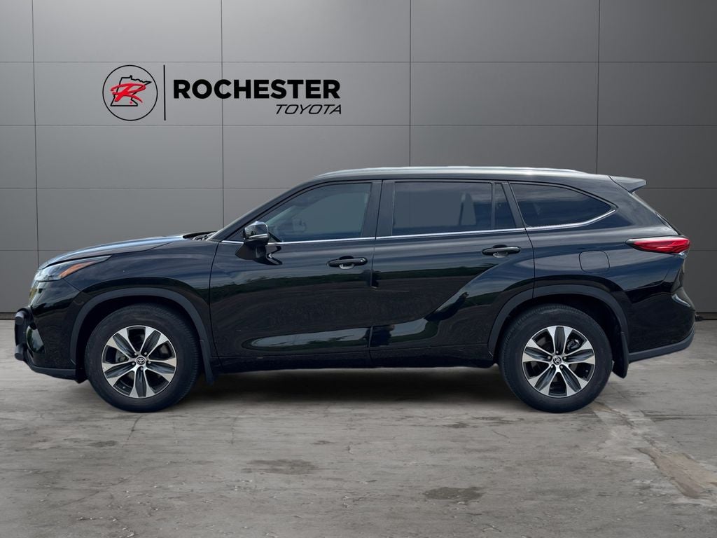 2023 Toyota Highlander XLE AWD