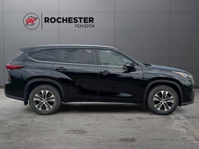 2023 Toyota Highlander XLE AWD