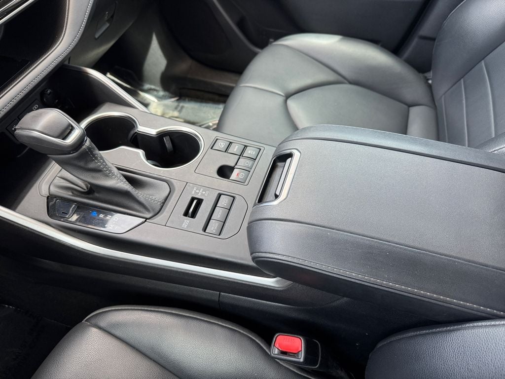 2023 Toyota Highlander XLE AWD