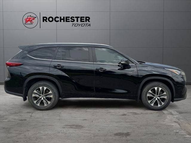 2023 Toyota Highlander XLE AWD