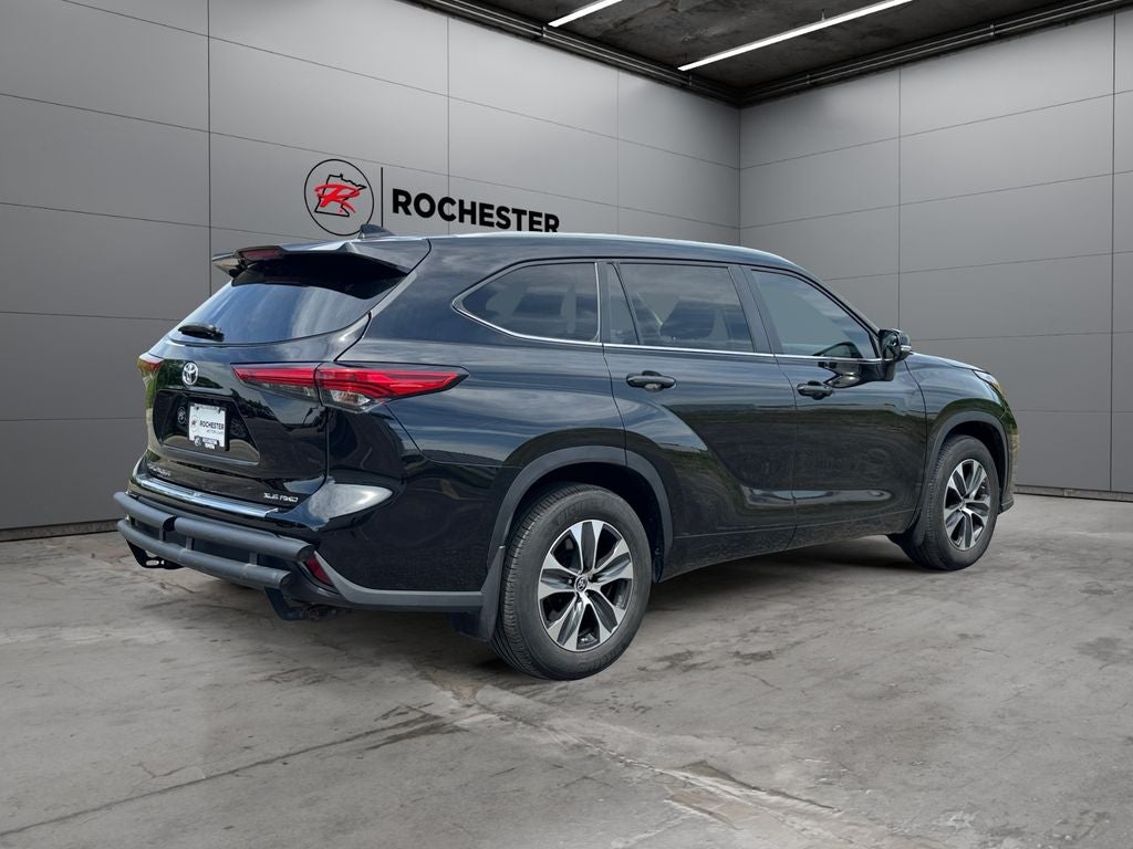 2023 Toyota Highlander XLE AWD