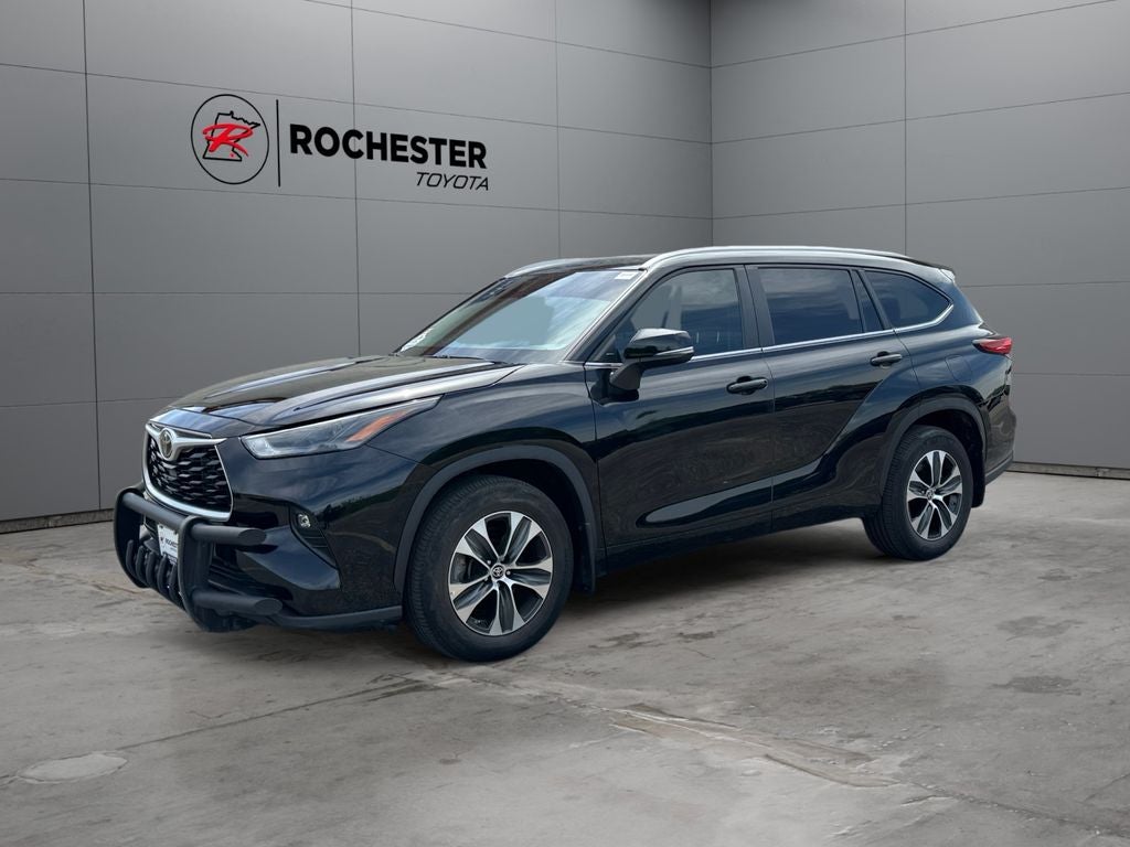 2023 Toyota Highlander XLE AWD
