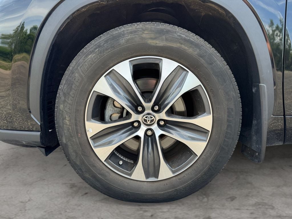 2023 Toyota Highlander XLE AWD
