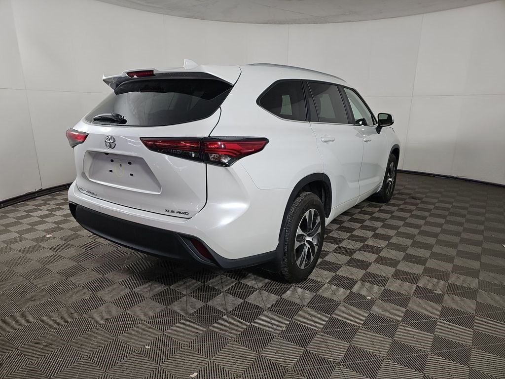 2023 Toyota Highlander XLE AWD