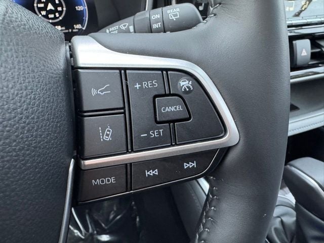 2024 Toyota Highlander Platinum AWD