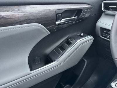 2024 Toyota Highlander Platinum AWD