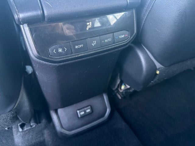 2023 Toyota Highlander XLE AWD