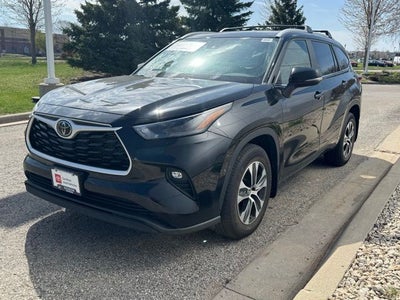 2023 Toyota Highlander XLE AWD