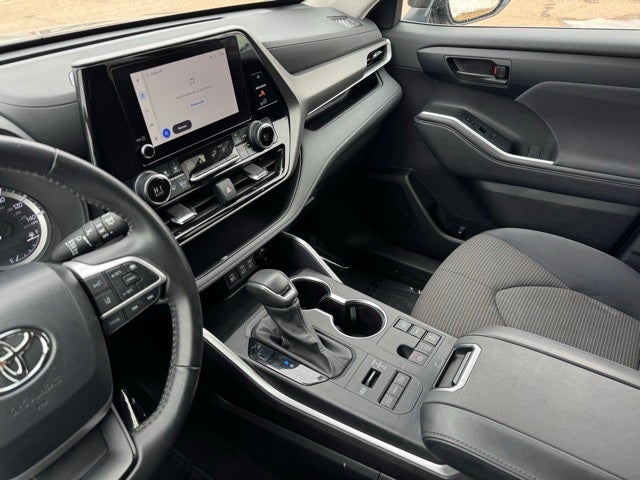 2024 Toyota Highlander LE AWD