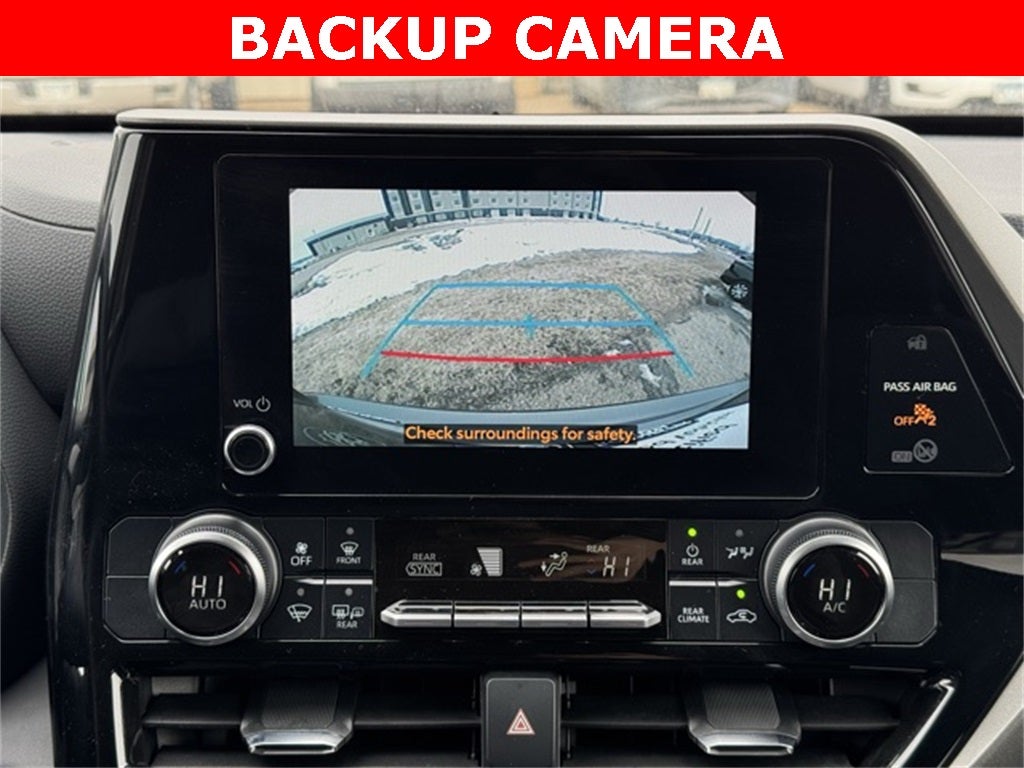 2024 Toyota Highlander LE AWD