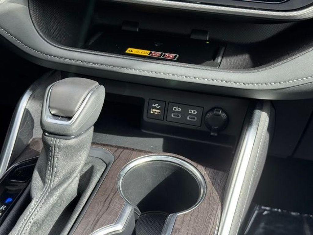 2025 Toyota Highlander Platinum AWD