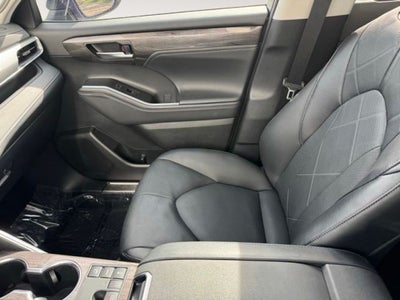 2025 Toyota Highlander Platinum AWD