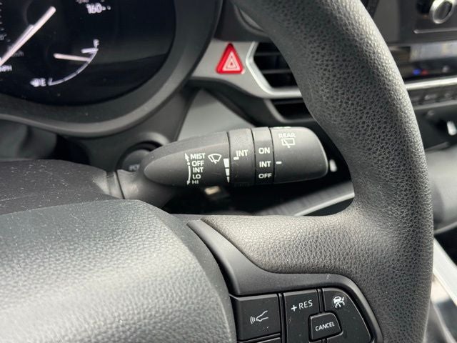 2025 Toyota Sienna LE 8 Passenger