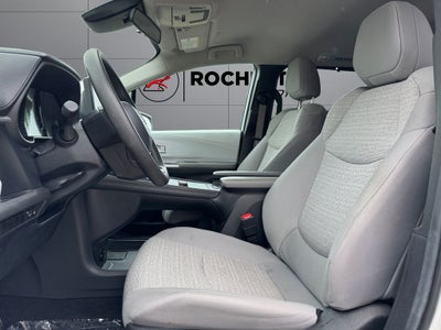 2025 Toyota Sienna LE 8 Passenger