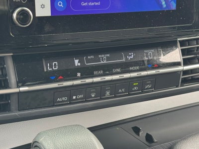 2025 Toyota Sienna LE 8 Passenger