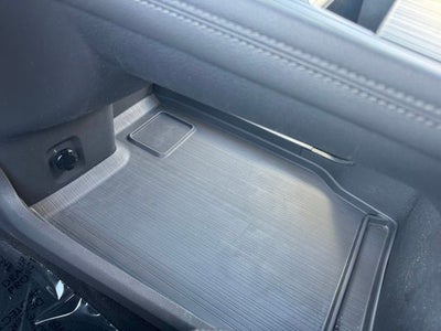 2022 Toyota Sienna LE 8 Passenger