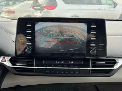 2022 Toyota Sienna LE 8 Passenger