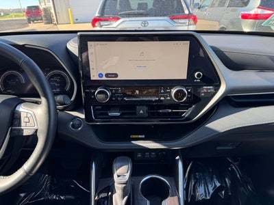 2023 Toyota Highlander Hybrid Limited AWD