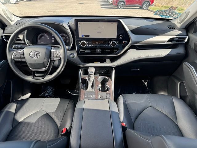 2023 Toyota Highlander Hybrid Limited AWD