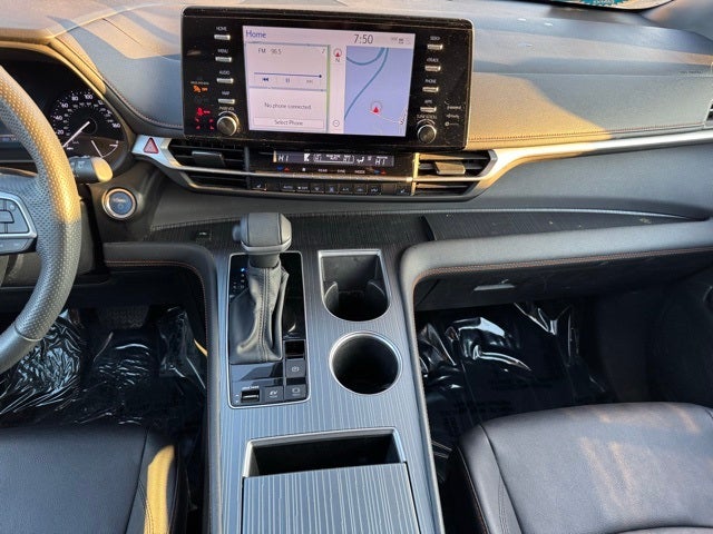 2024 Toyota Sienna XSE 7 Passenger