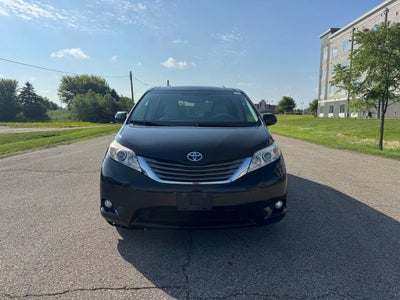 2011 Toyota Sienna XLE FWD