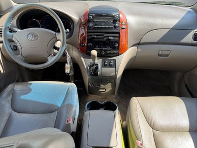 2010 Toyota Sienna XLE FWD