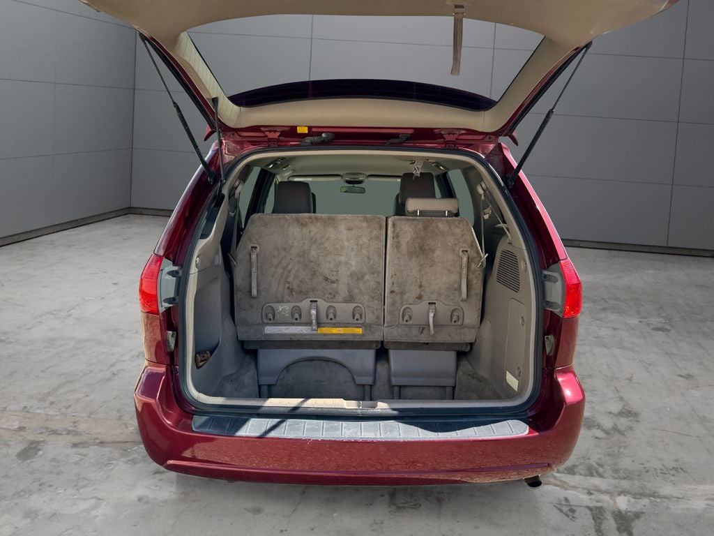 2010 Toyota Sienna XLE FWD