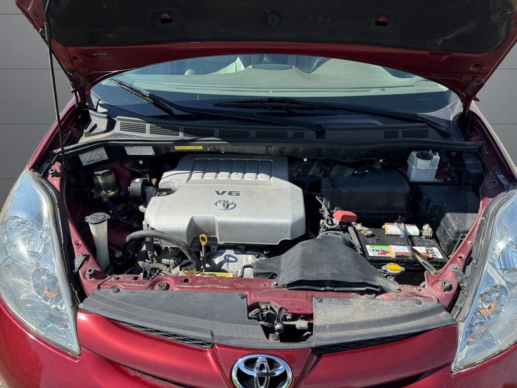 2010 Toyota Sienna XLE FWD