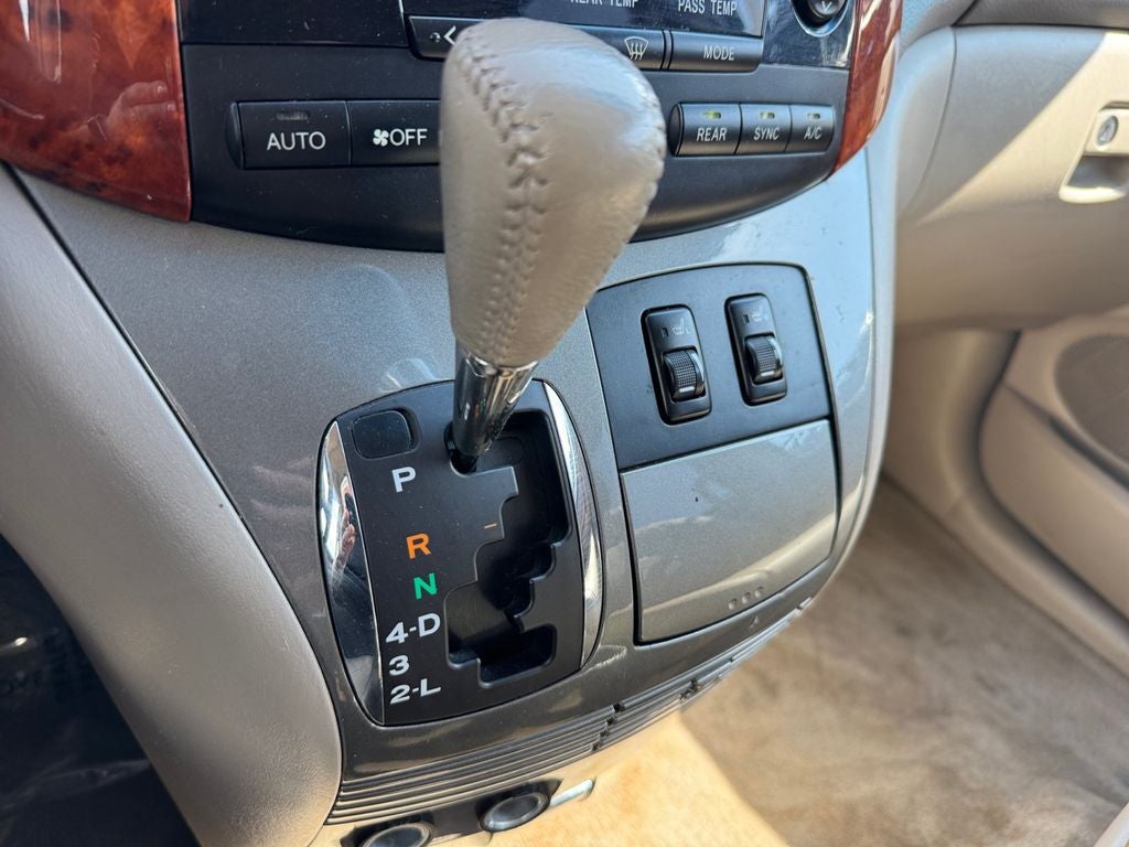 2010 Toyota Sienna XLE FWD