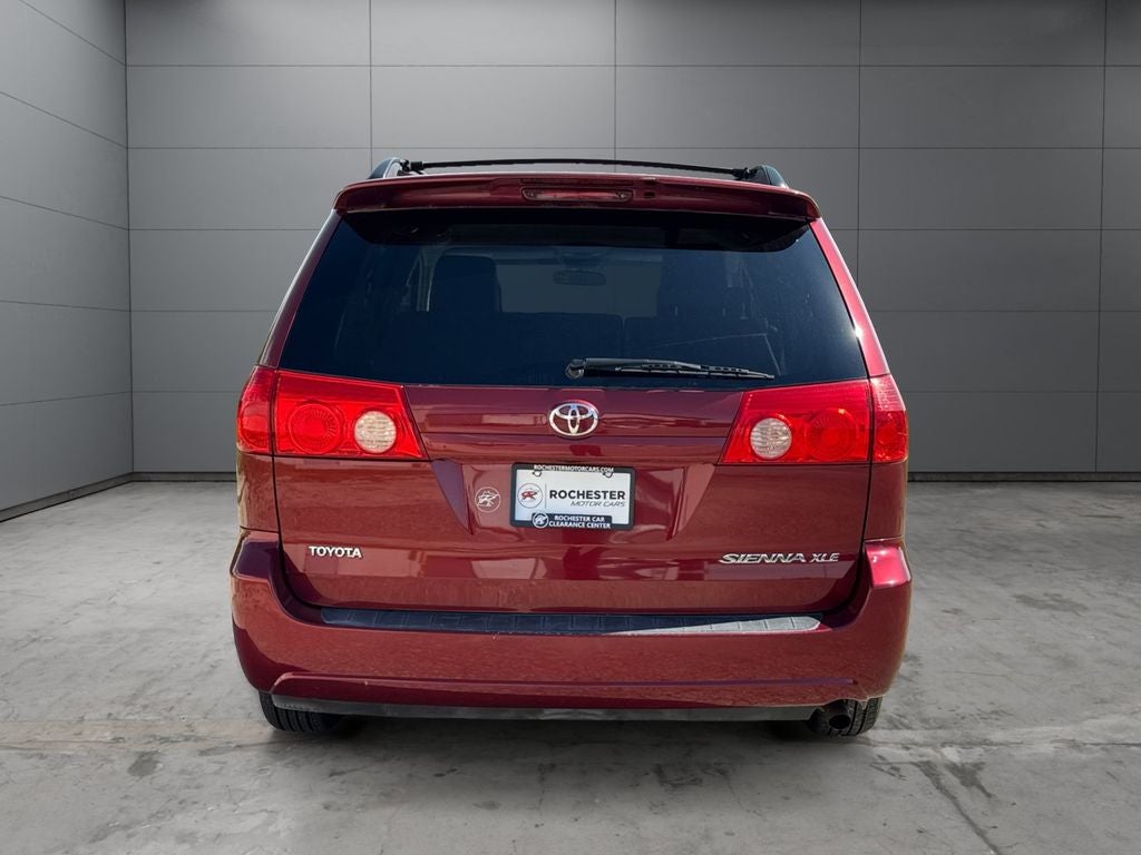 2010 Toyota Sienna XLE FWD