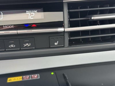 2025 Toyota Sienna XLE 8 Passenger