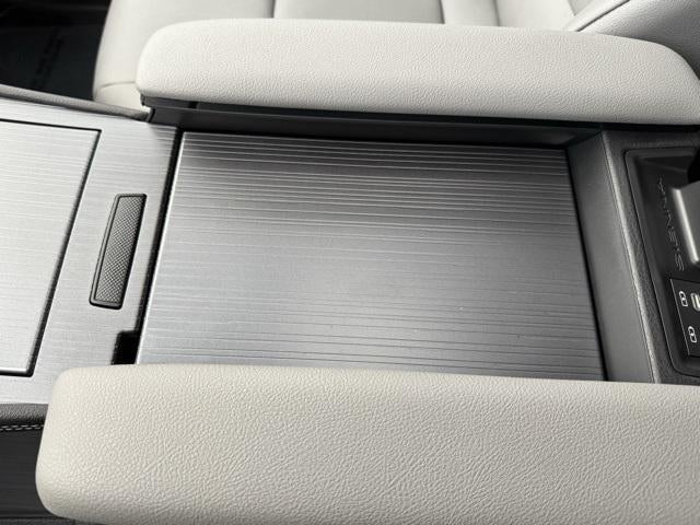 2025 Toyota Sienna XLE 8 Passenger