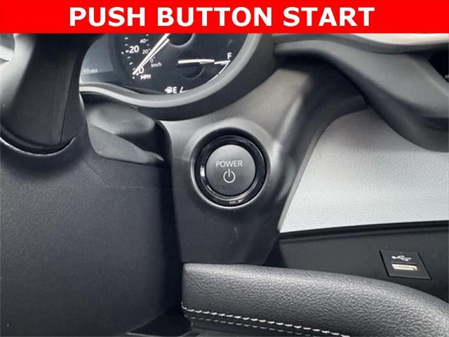 2025 Toyota Sienna XLE 8 Passenger