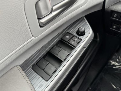 2025 Toyota Sienna XLE 8 Passenger